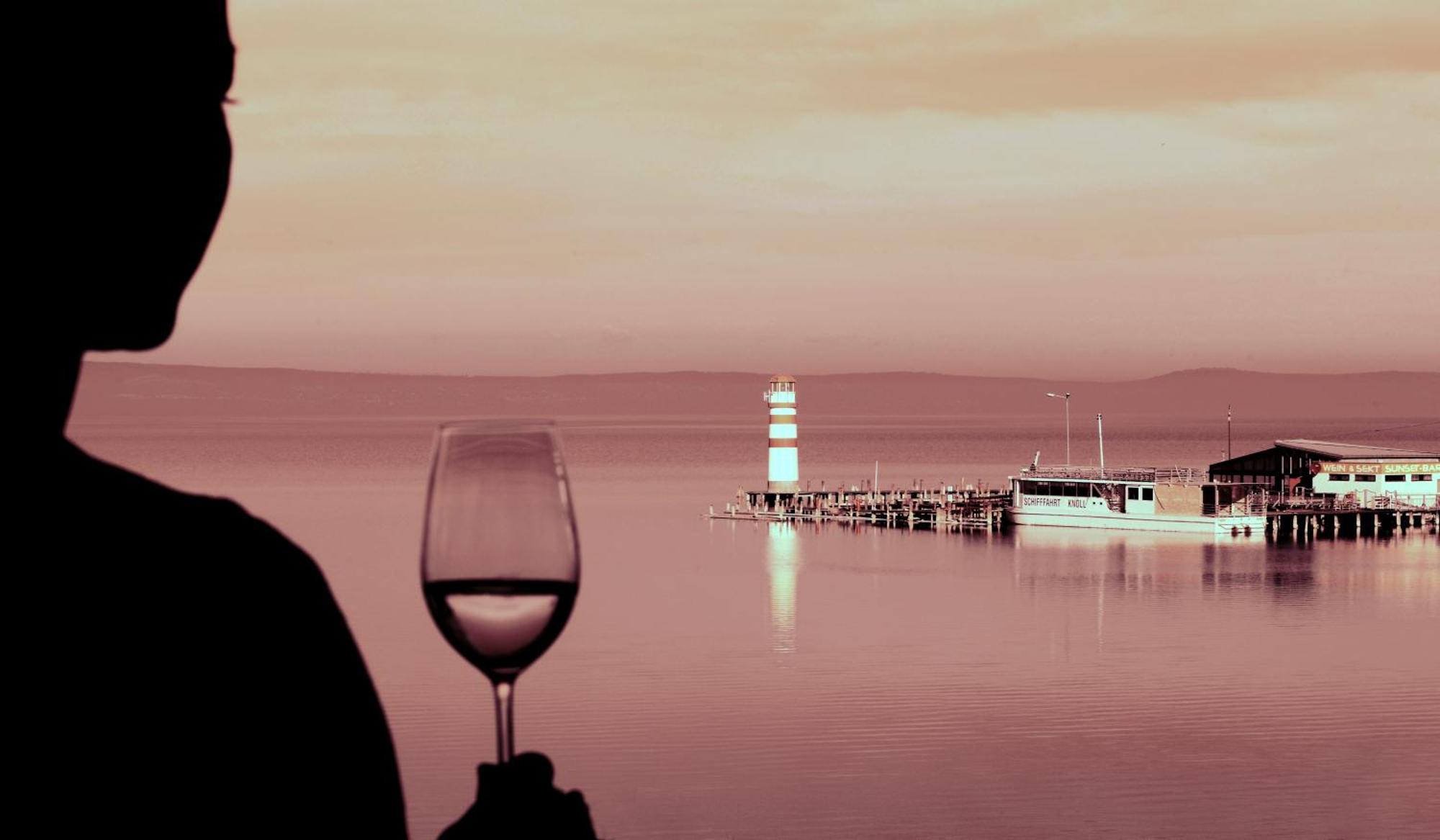 Seewirt & Haus Attila Podersdorf am See Exteriör bild