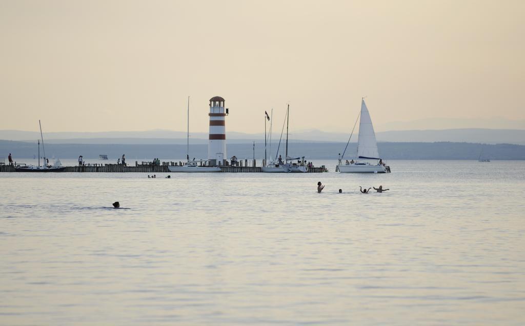 Seewirt & Haus Attila Podersdorf am See Exteriör bild