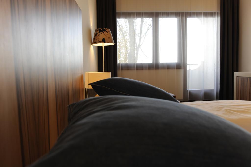 Seewirt & Haus Attila Podersdorf am See Exteriör bild